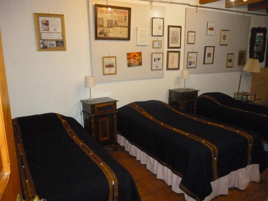 Posada Los Encuentros Panajachel Rom bilde