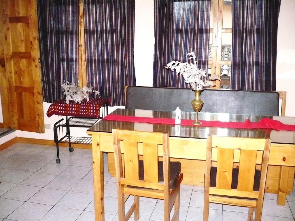 Posada Los Encuentros Panajachel Rom bilde